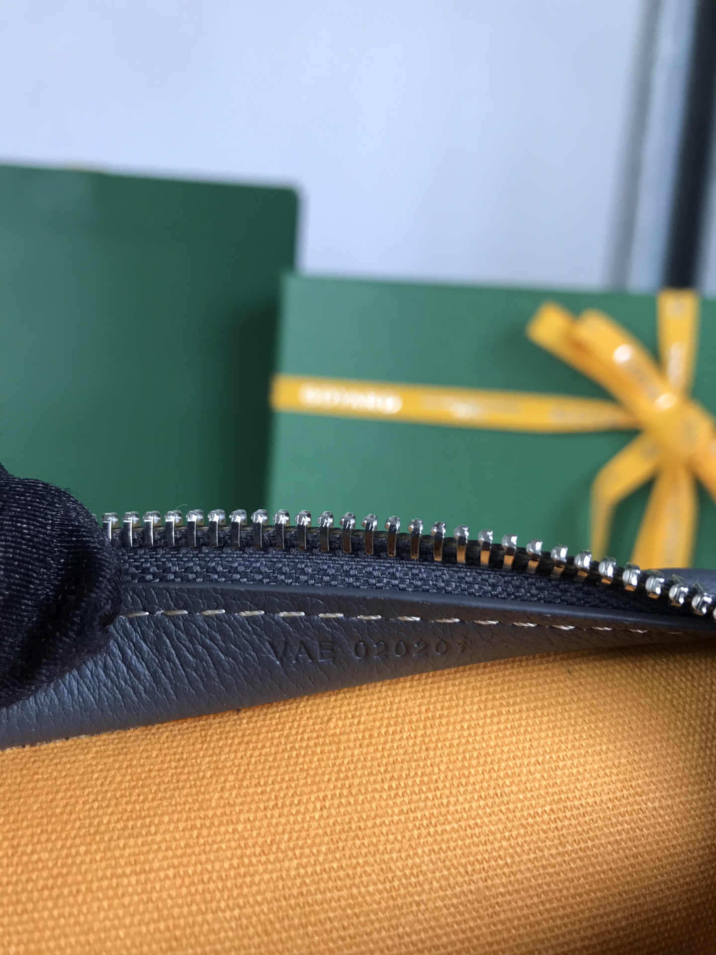 Go*ard toiletry bag-30x23×7.5cm