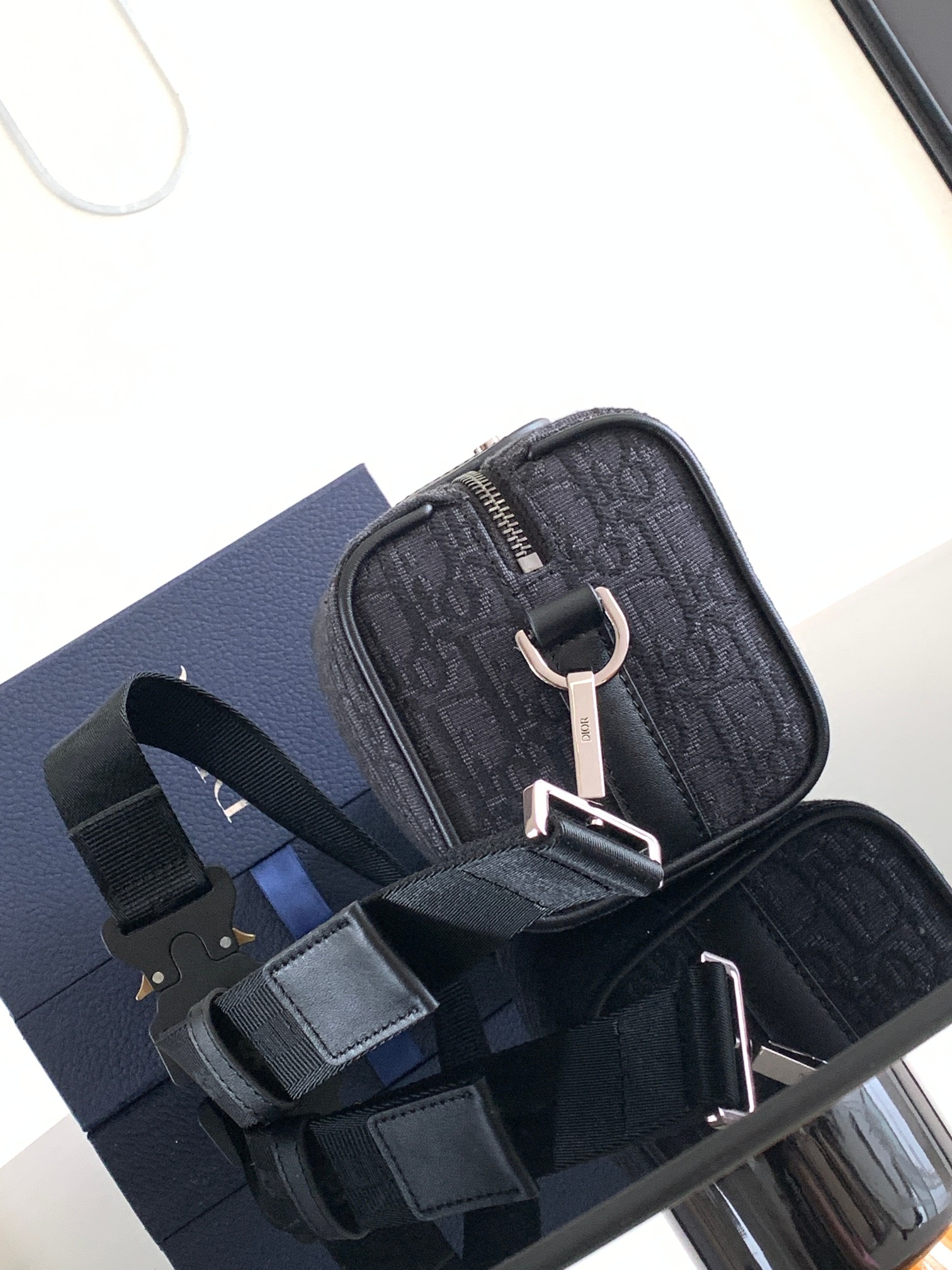 Dio Lingot 22 Bag-22 x 10.5x 12.5CM