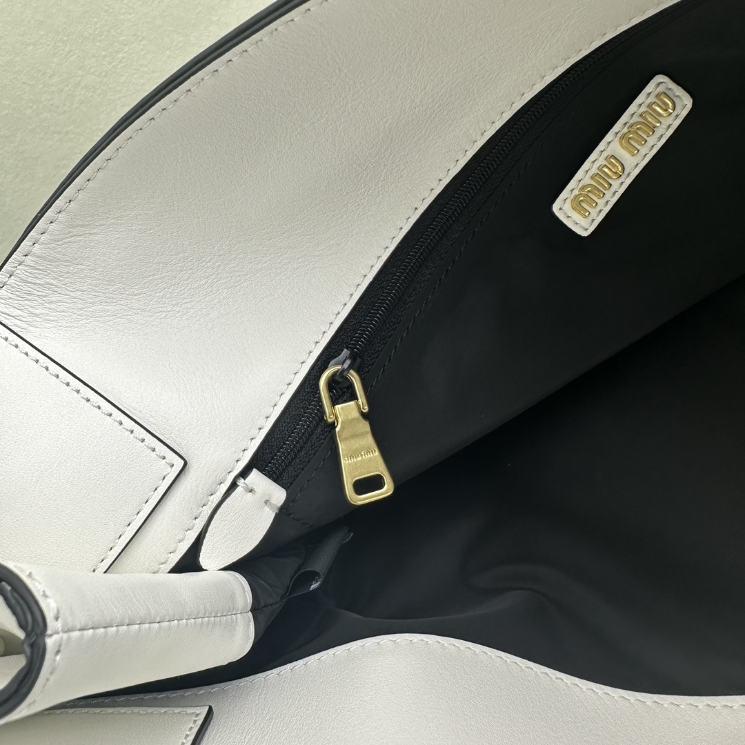 M*um*u hobo tote-38.5*11*39cm