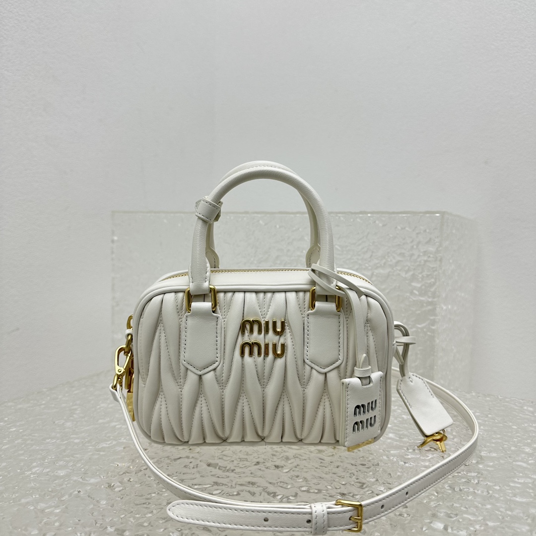 M*um*u vintage too pretty bag-19*13*6cm