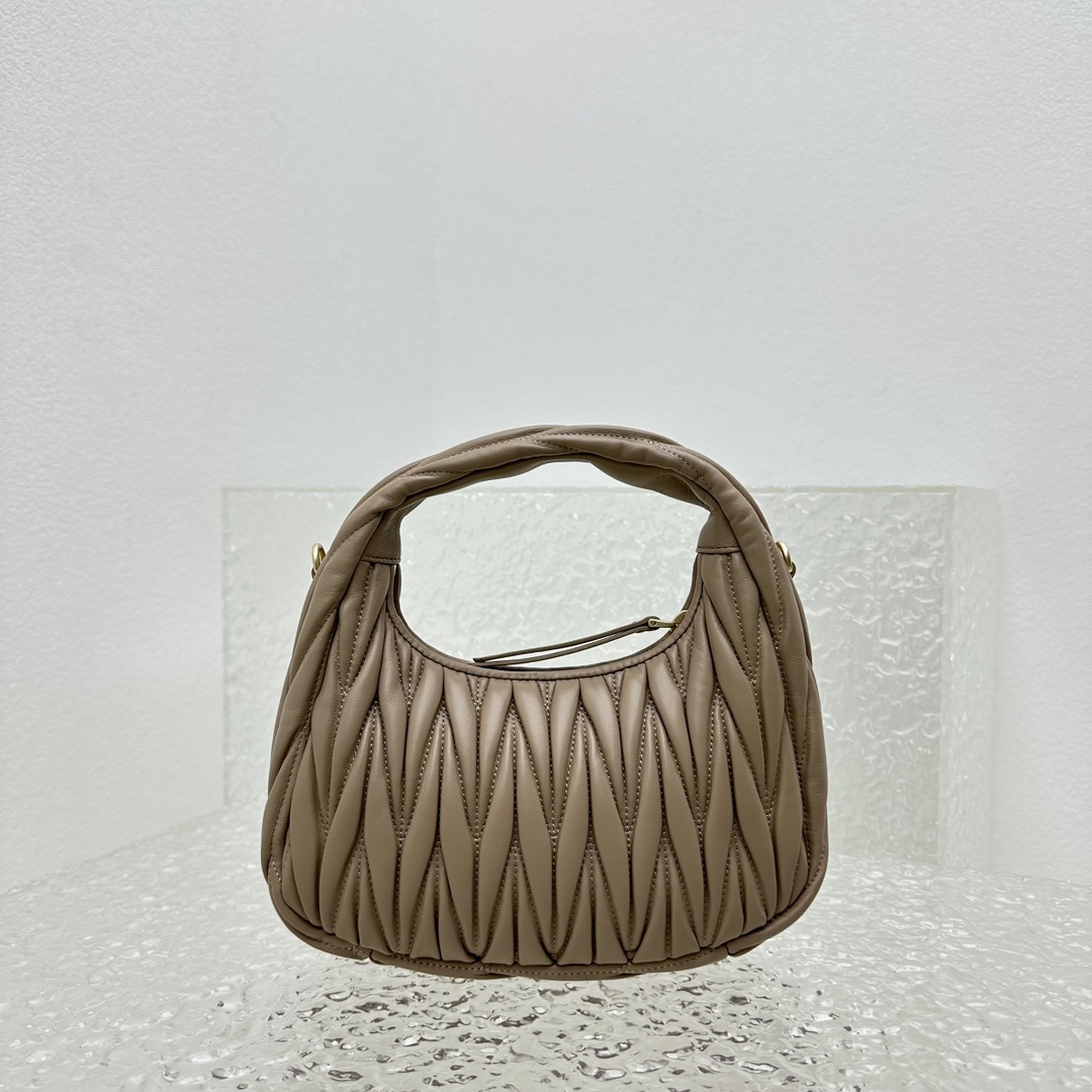 M*um*u wander hobo bag-20*6*17cm