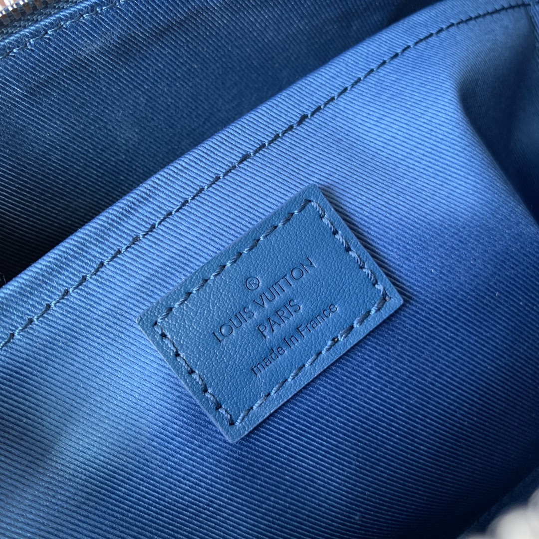 l0*is V*t0n fastline messenger bag-23.5 x 18 x 7cm