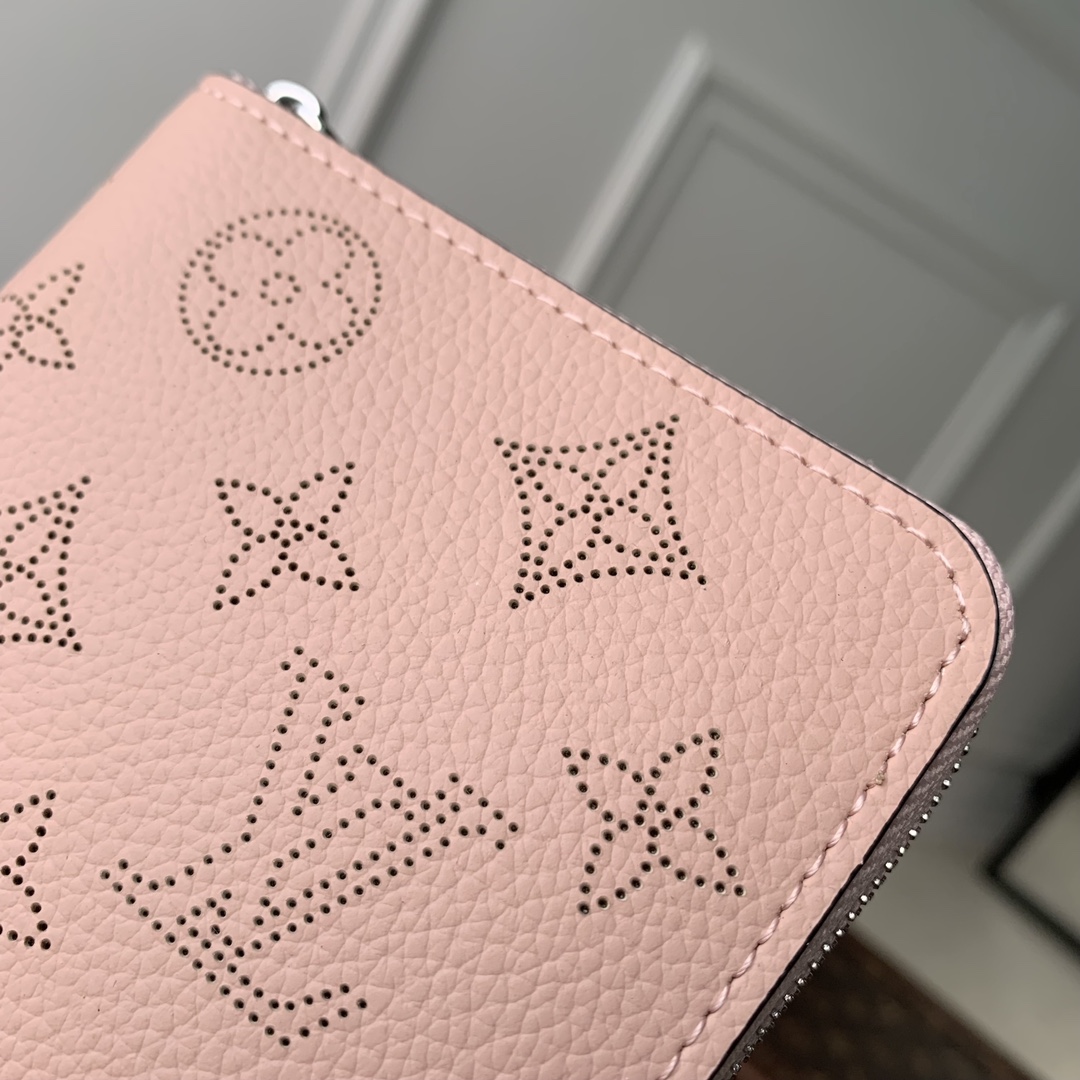 l0*is V*t0n wallet-m81558-11.5 x 10.5 x 2cm