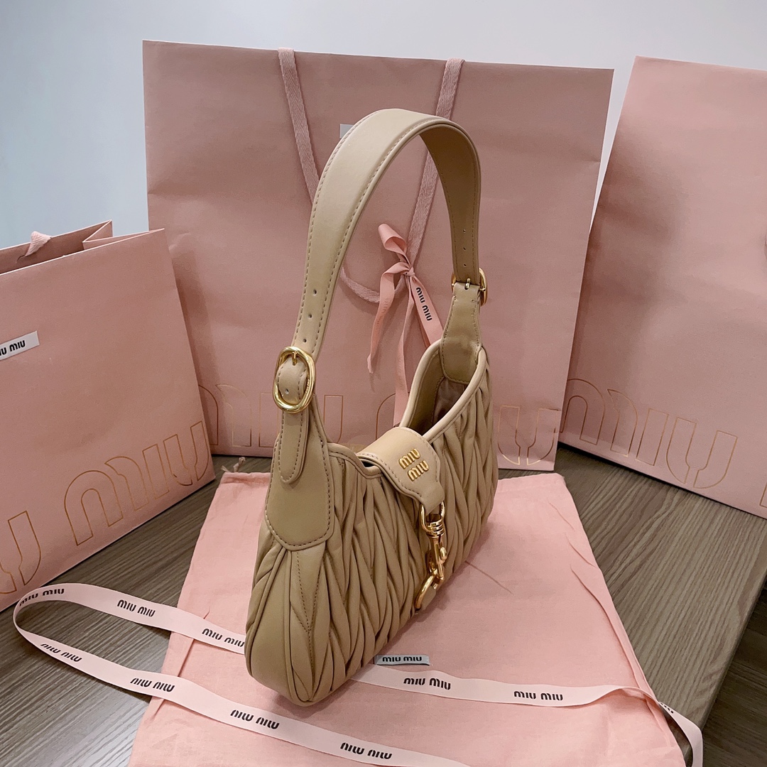 M*um*u hobo bag-29*15*4cm