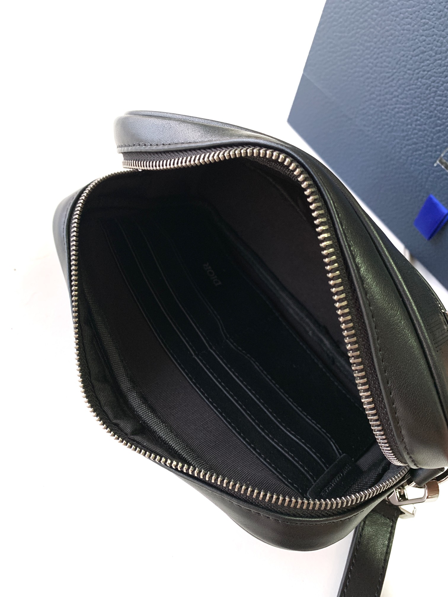 D*or pouch-24 x 15.5 x 5.5cm