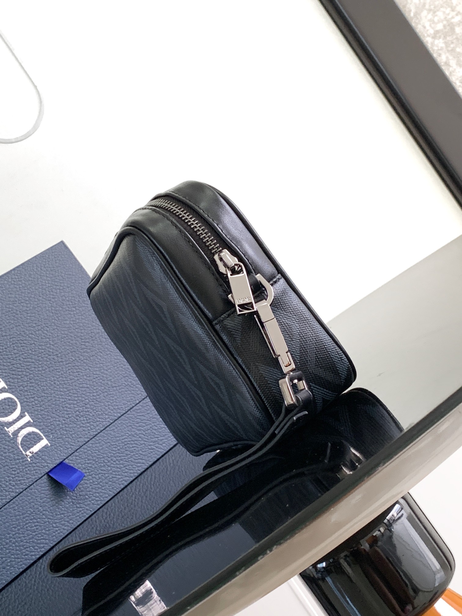 D*or pouch-24 x 15.5 x 5.5cm