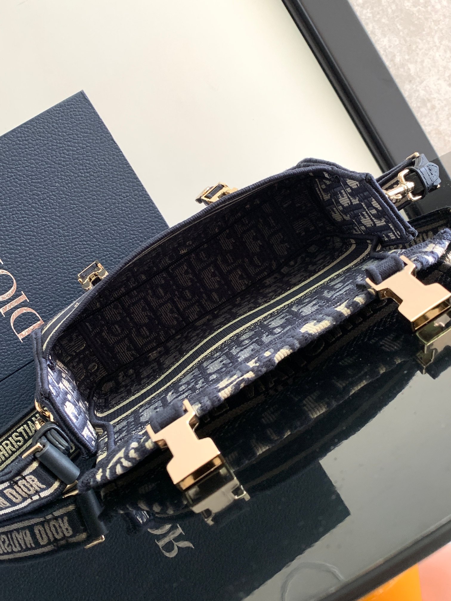 D*or oblique messenger bag-23×15×8cm