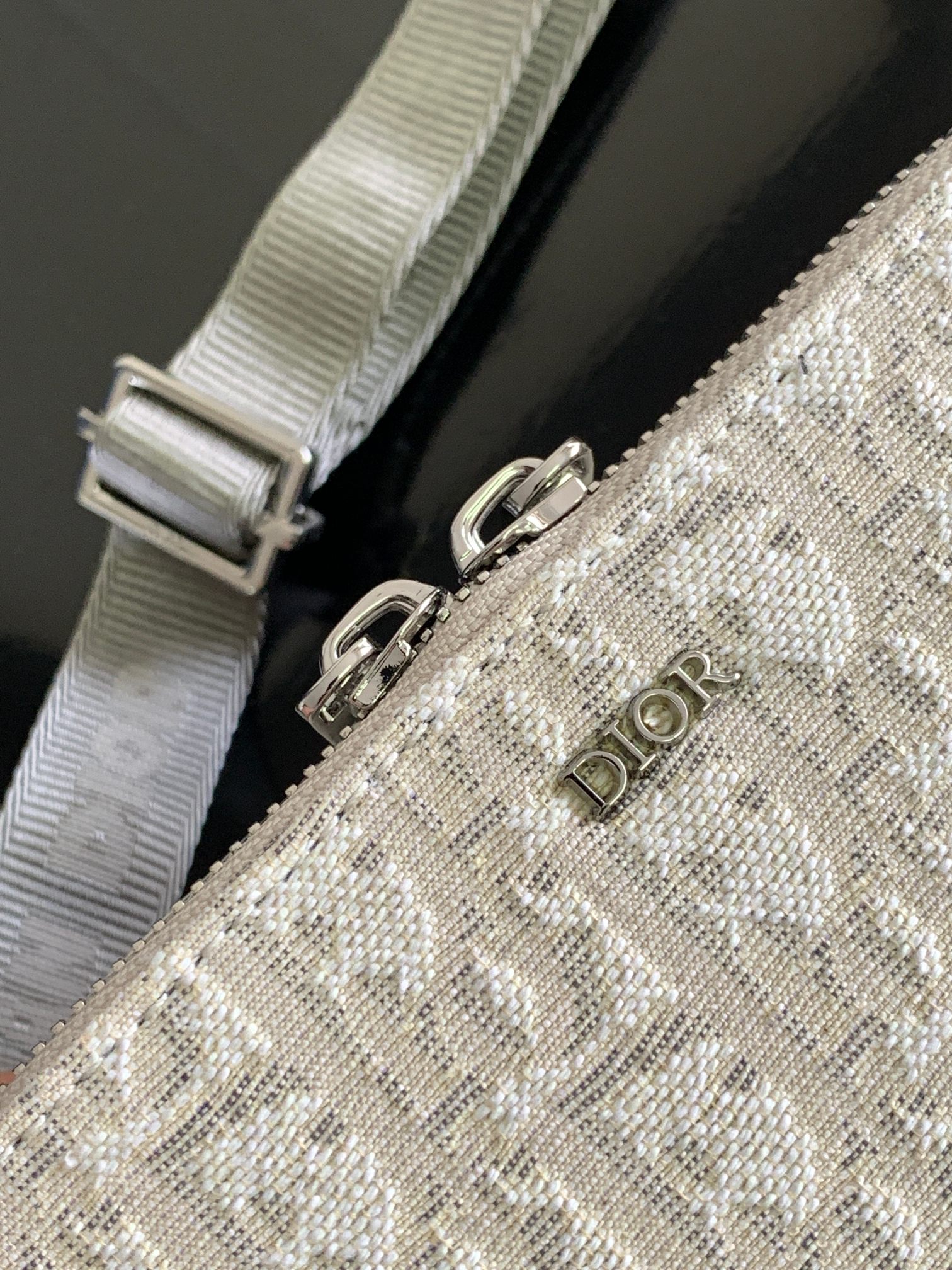 D*or essentials bag-17*12.5cm