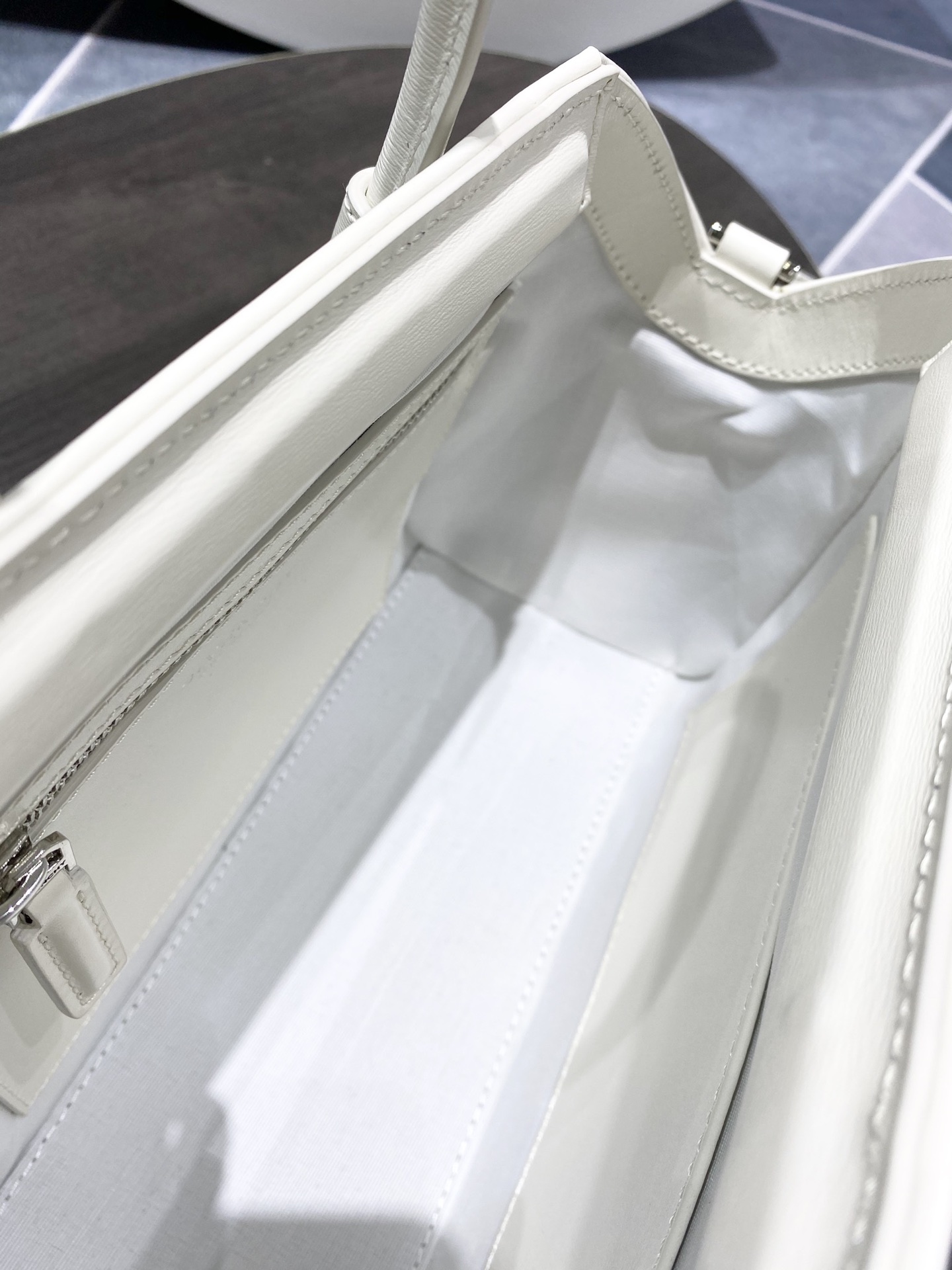 G1uenchy antigona tote-22*20*13cm