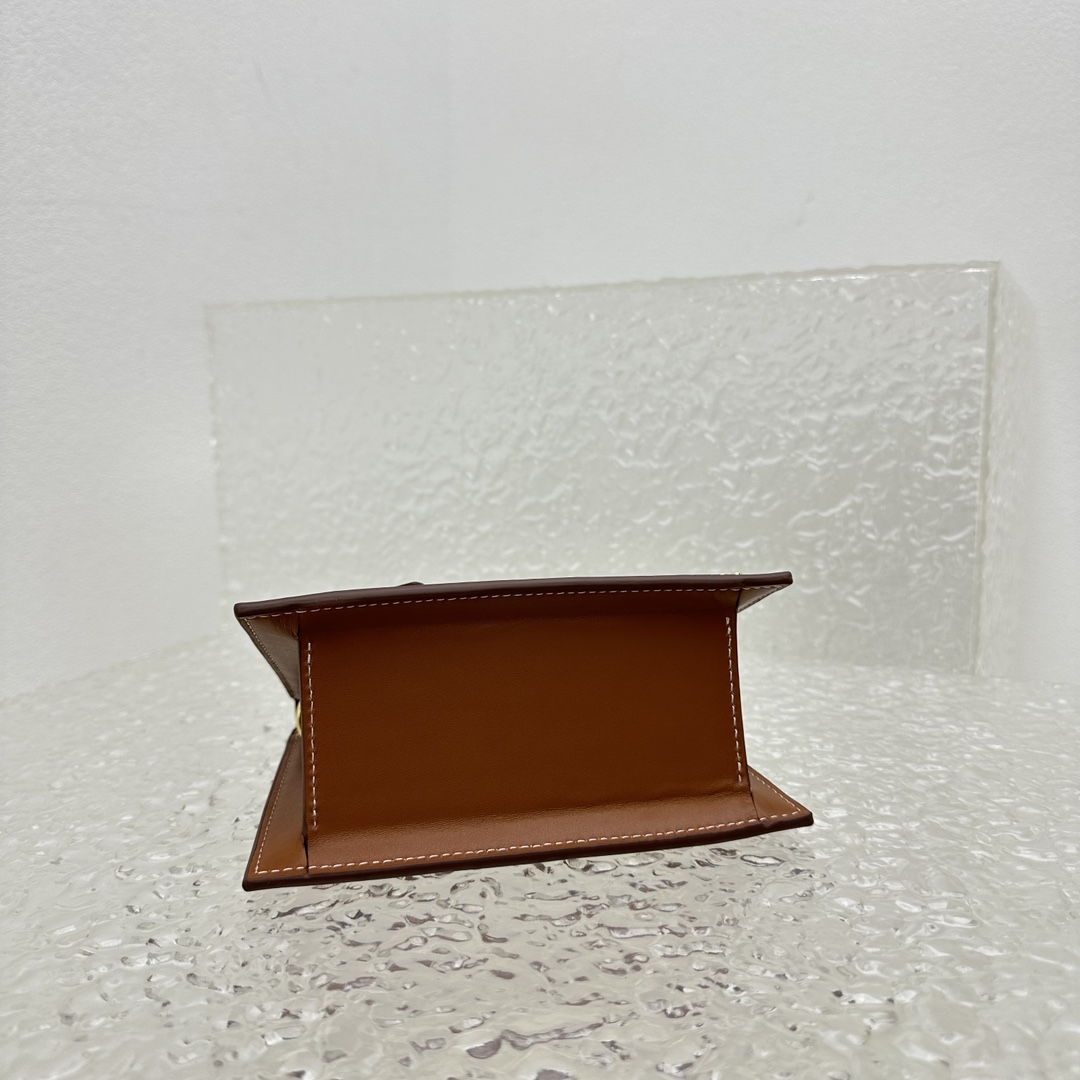 Ja*qvemvs classic bag-18x15.5x8cm