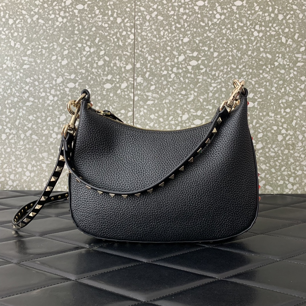 Va1e*ntin0 garavani rockstud hobo bag-6✖️4✖️16cm