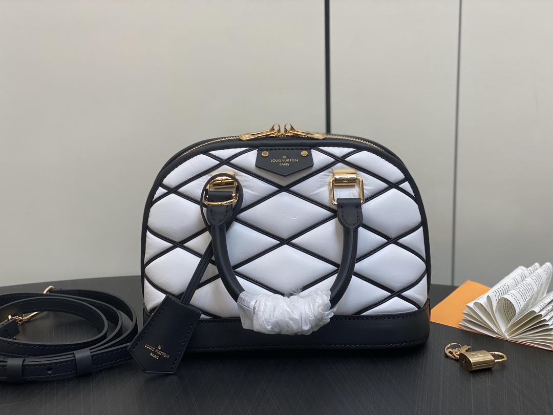 l0*is V*t0n m22878 alma bb-23.5 x 17.5 x 11.5cm