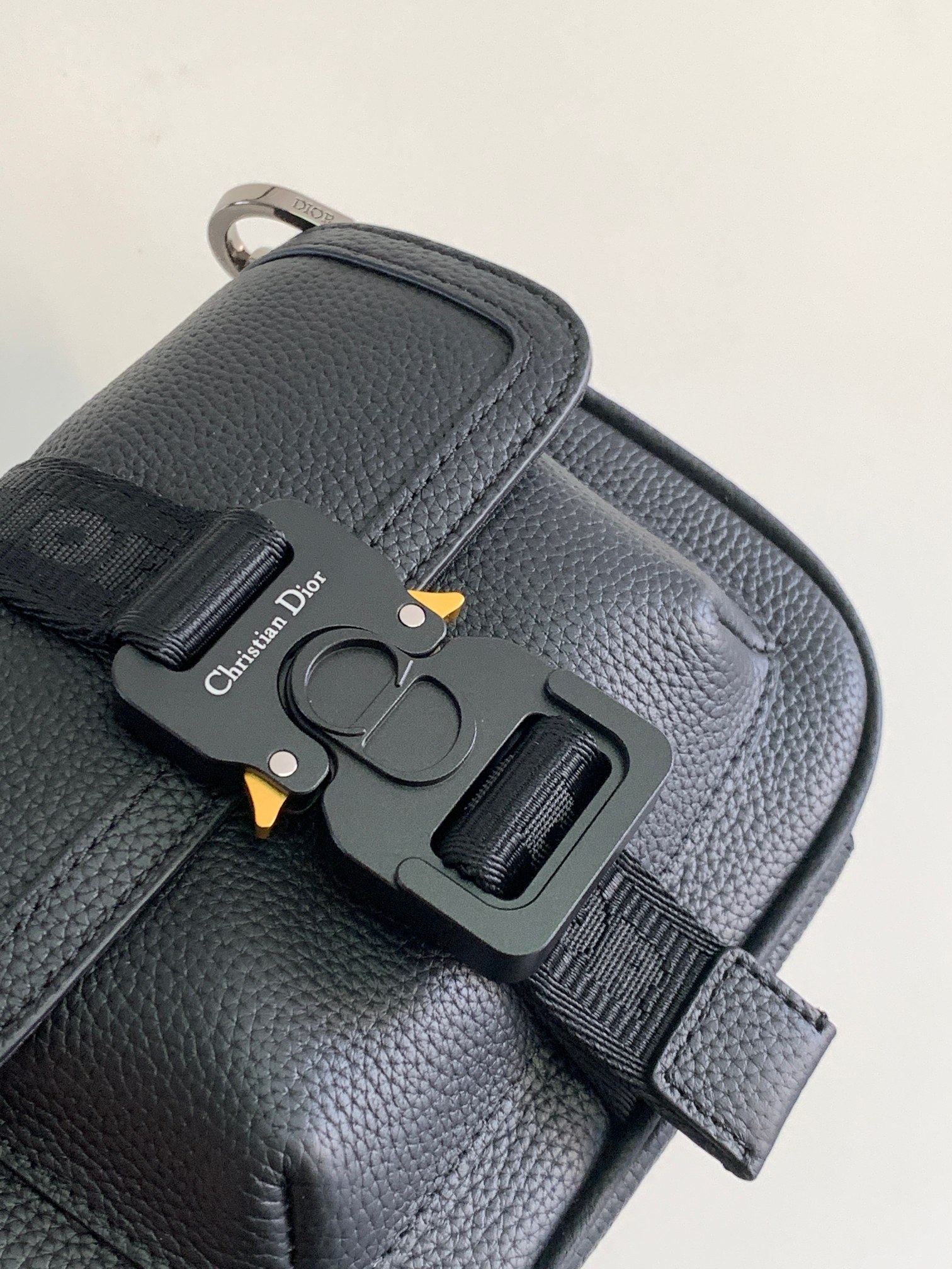 D*or hit the road handbags-19 x 11 x 4cm