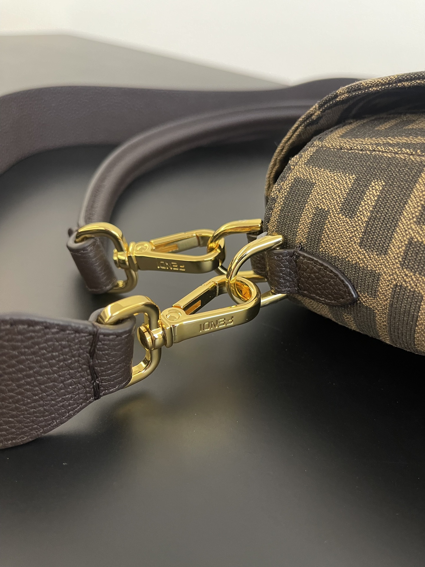 F**di large baguette bag-40x8x22cm