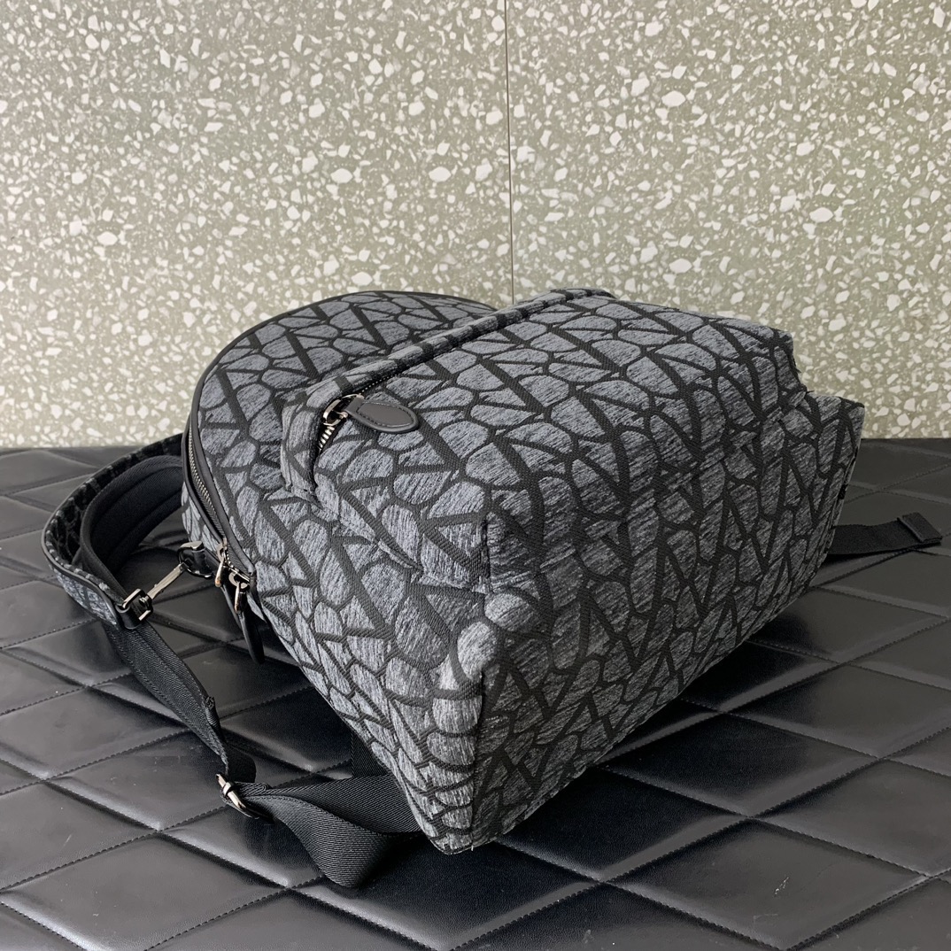 Va1e*ntin0 garavani la troisieme toile lconographe bakcpack-30*42*33cm