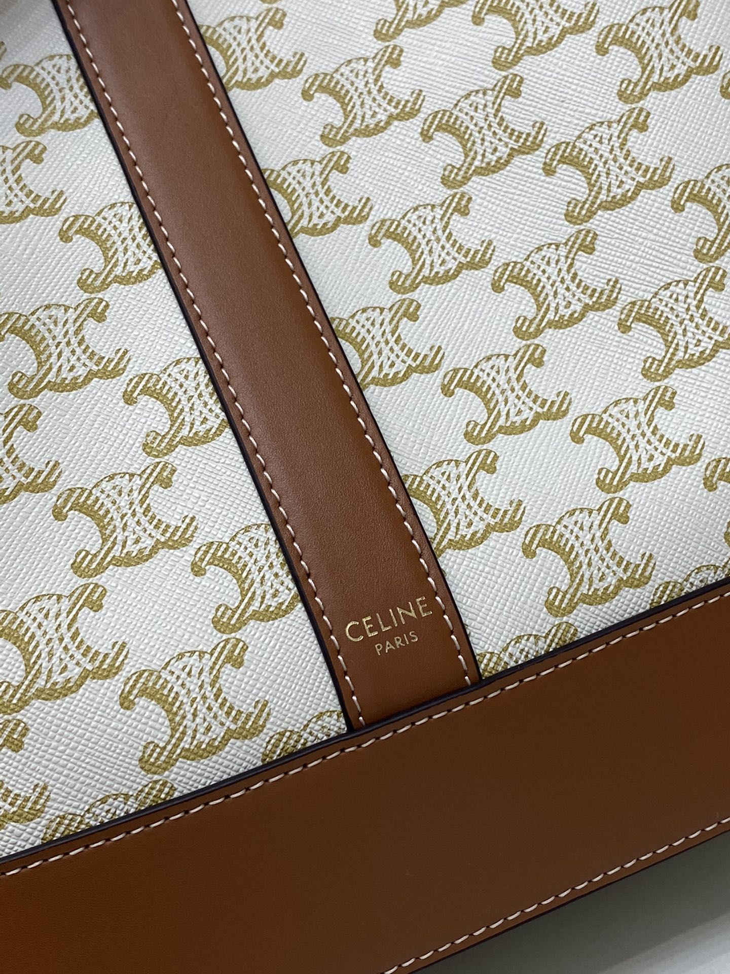 Ce**e triomphe bucket-33 x 27 x 17cm