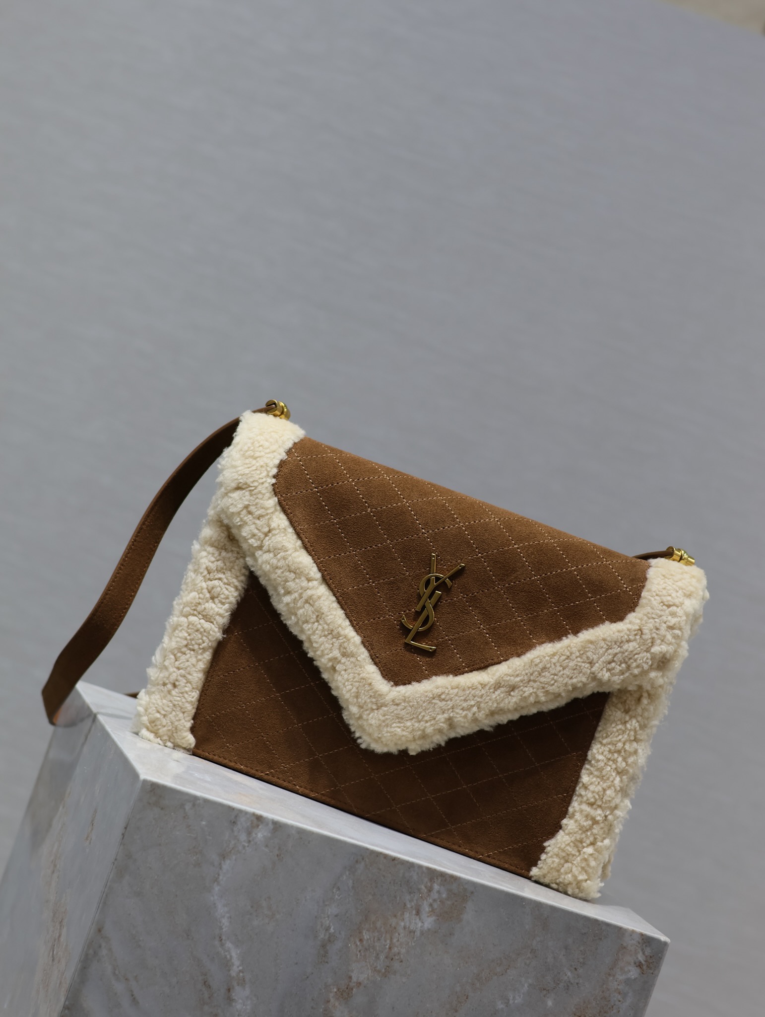 Y*L quilted grain envelope bag-26×18×5cm