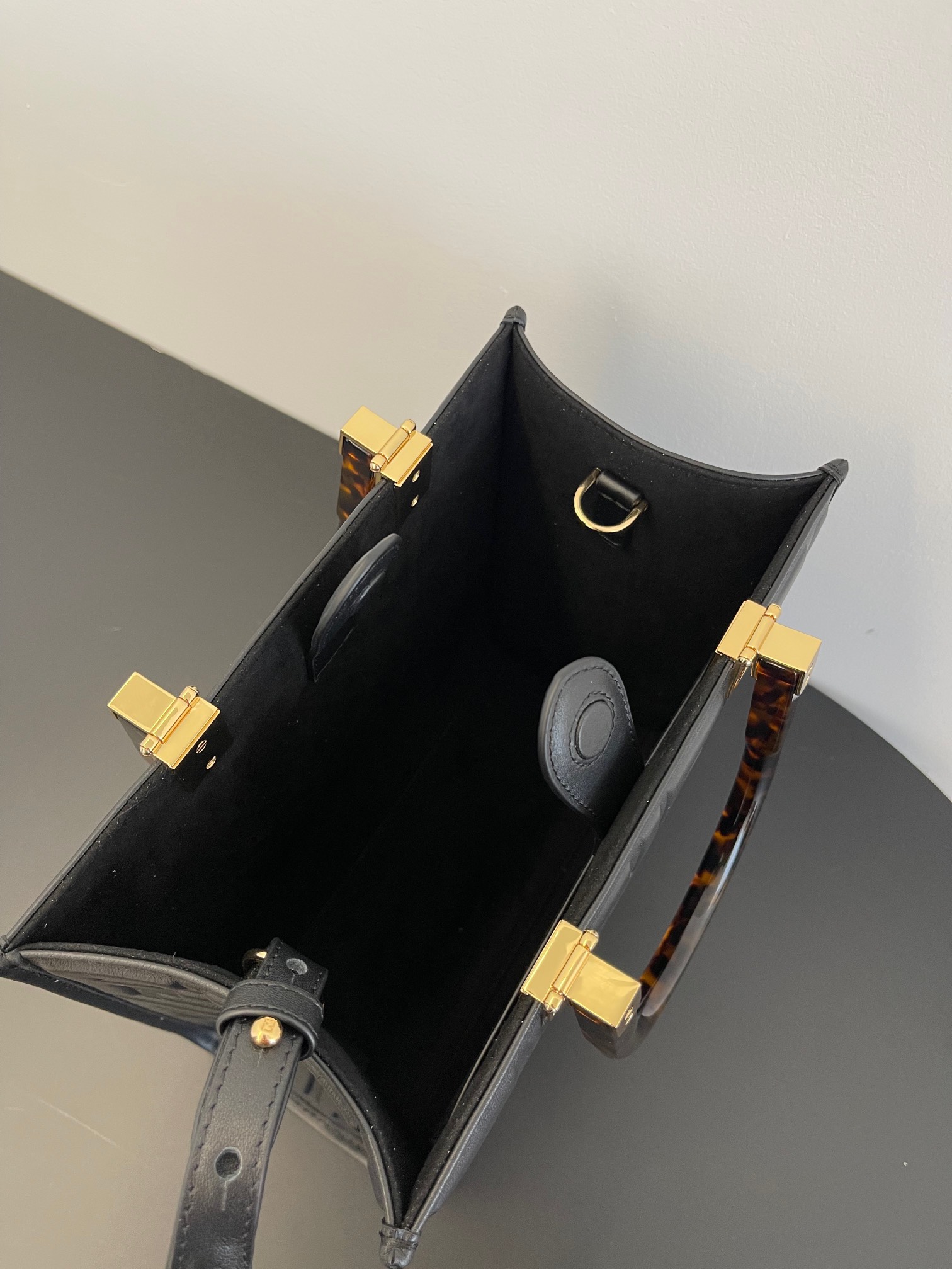 F**ditote bag-25.5x12x22.5cm