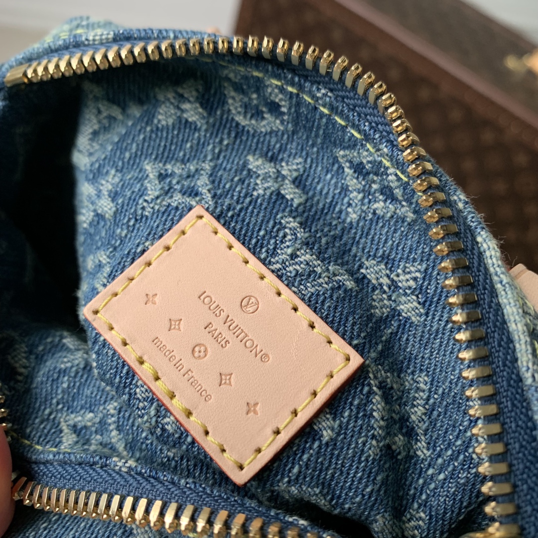 l0*is V*t0n speedy nano-m82950-16 x 10 x7.5cm