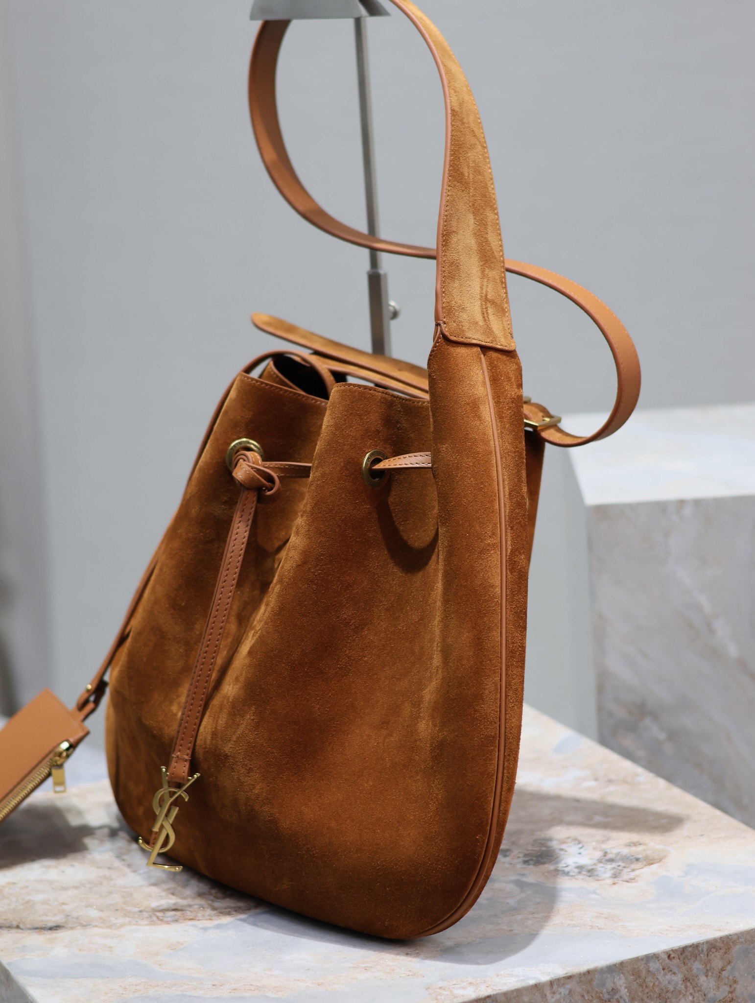Y*L flat hobo bag-44×33×2.5cm