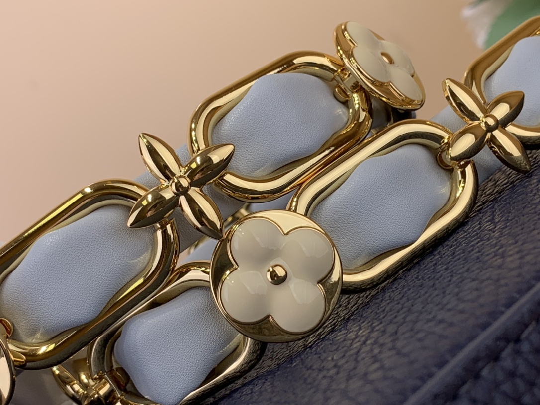 l0*is V*t0n capucines handlebag-27*18*9cm