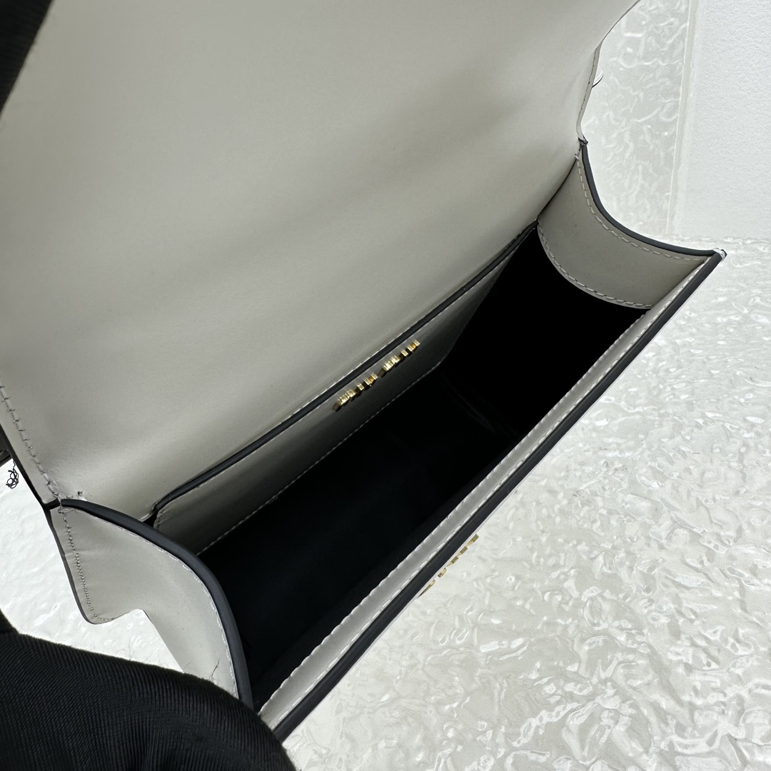 M*um*u box bag-20*13.5*5.5cm