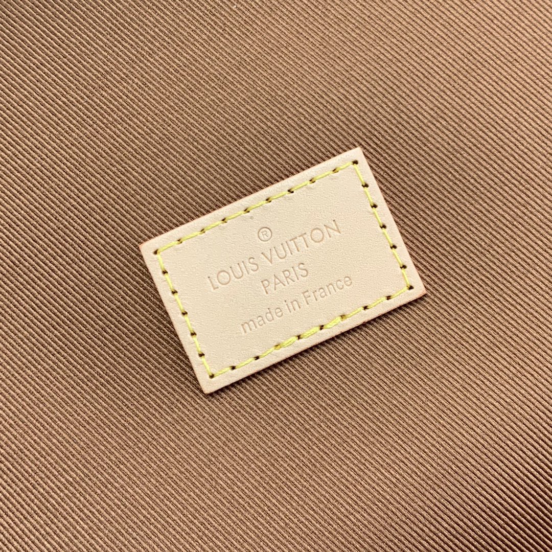 l0*is V*t0n packing cube-22.4×8.5×14cm