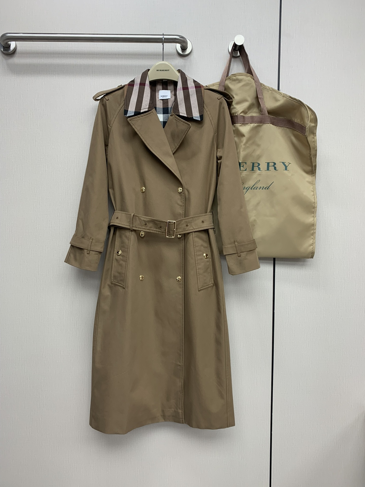 B**rry 204ss trench