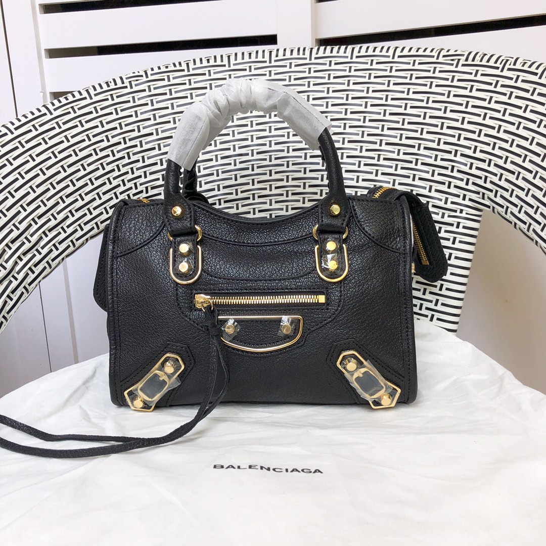 Ba*len*cia*ga graffiti classic city