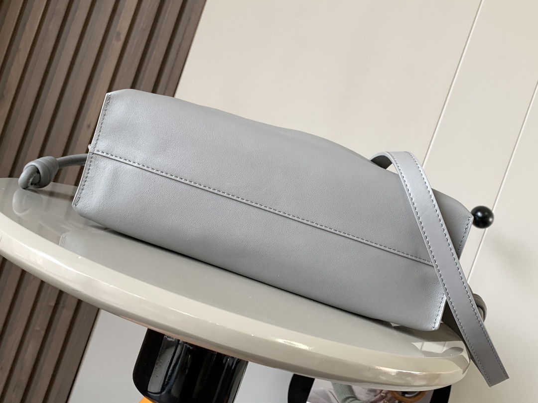 L0ew* flamenco-30*24.5*10.5cm