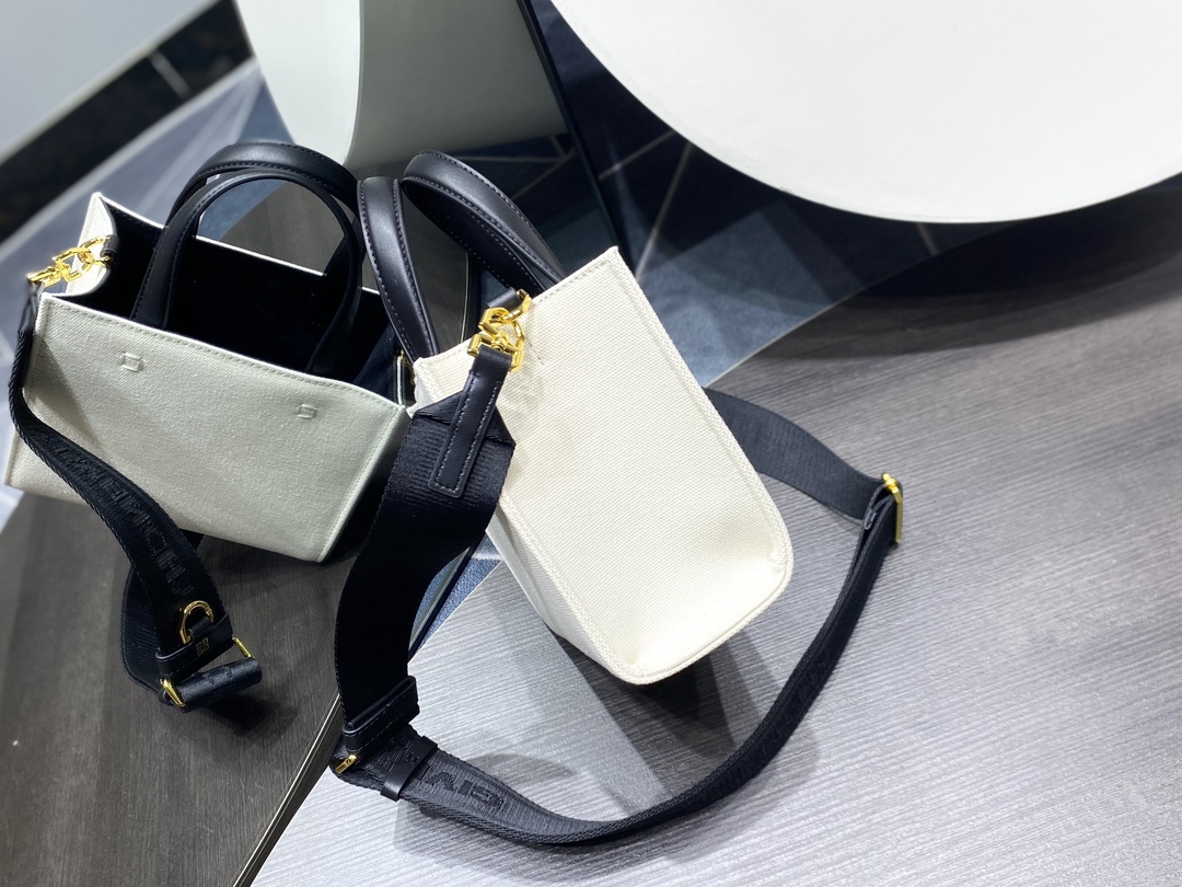 G1uenchy cabas g-tote-19x8x16cm