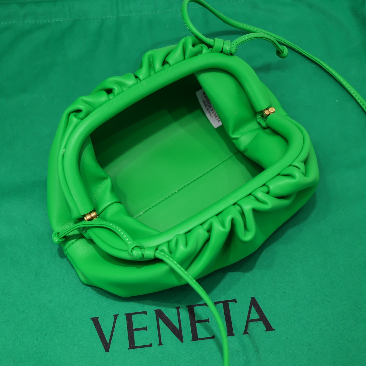 bo*te*ga Ve*ne*ta the pouch bag-22*9cm