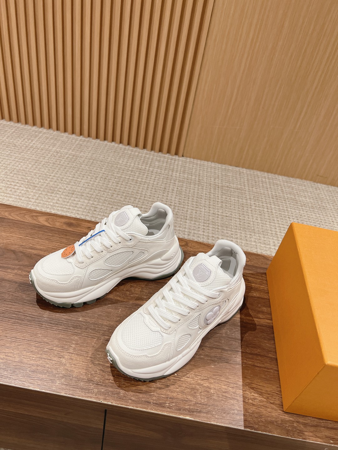 l0*is V*t0n run55 sneakers(eu35-eu41)