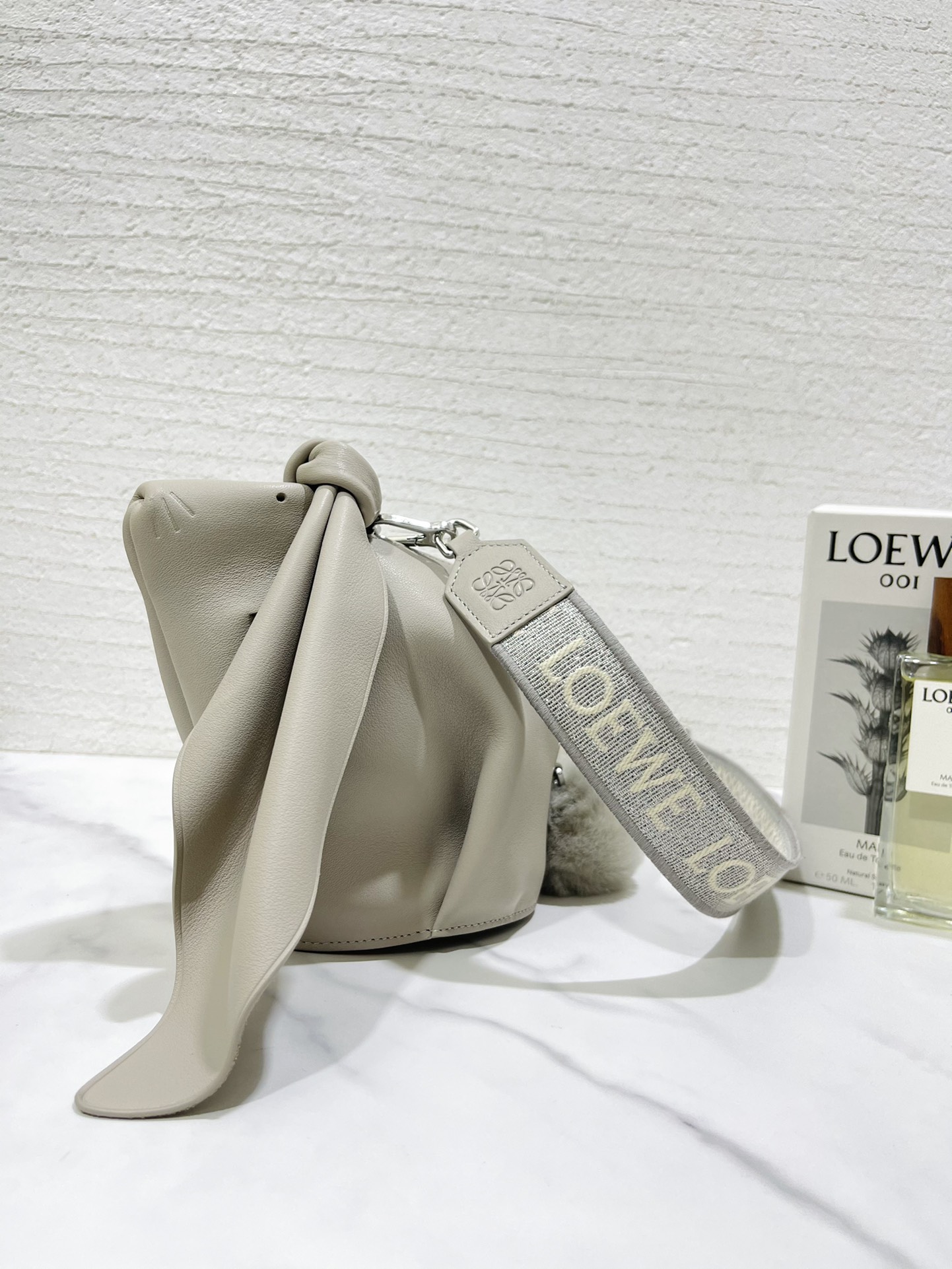 L0ew* bag-18.5*16*9cm