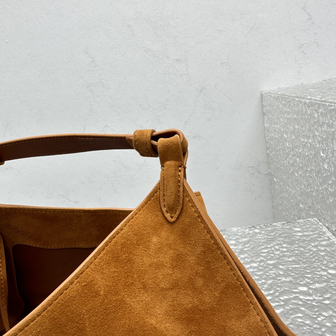 Khaki Lotus Mini Matte Handbag-16*16*15CM