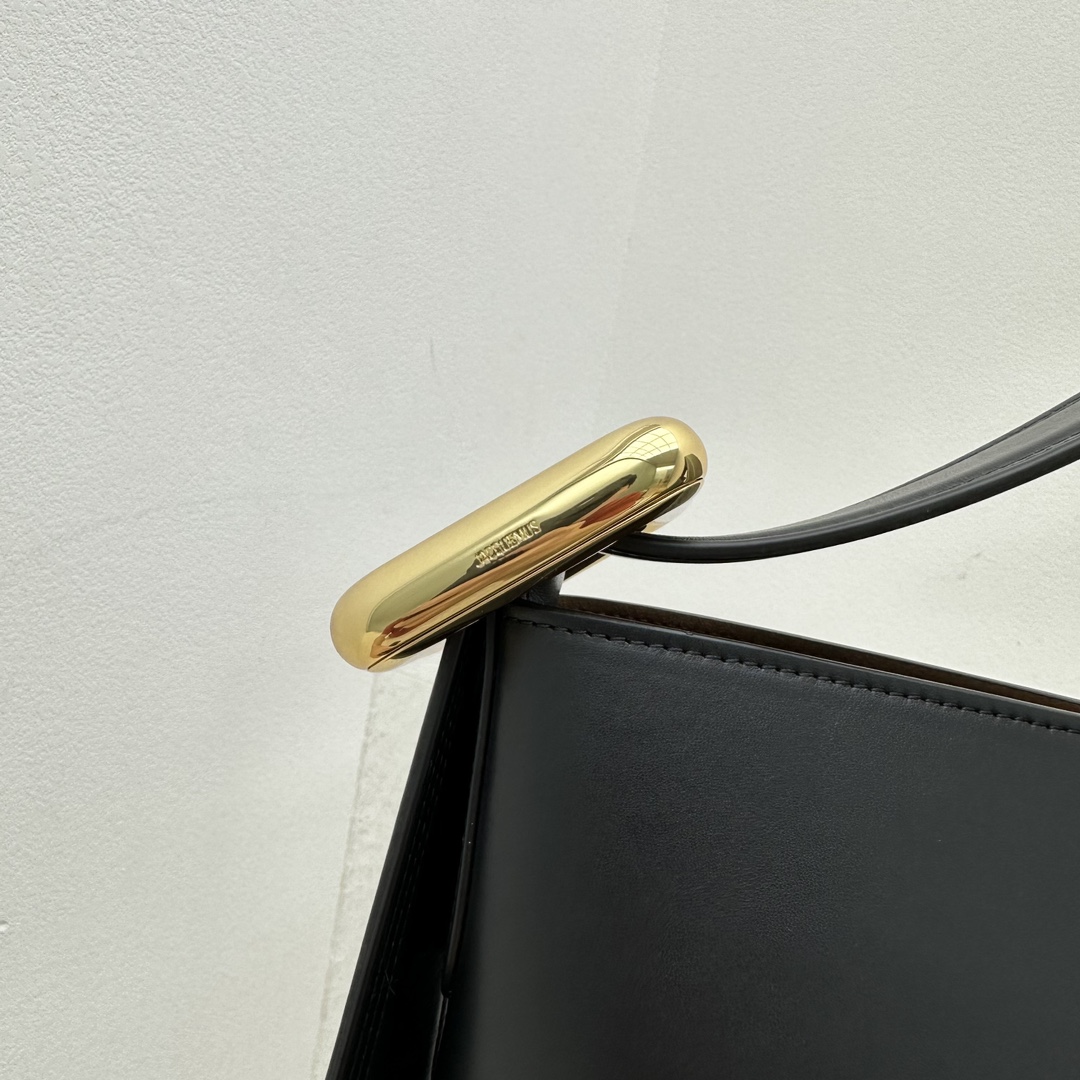 Ja*qvemvs bucket bag-30*33*14cm