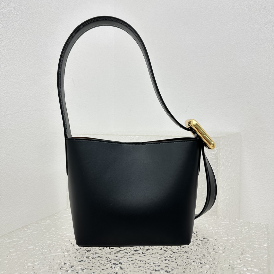 Ja*qvemvs bucket bag-20*22*10cm