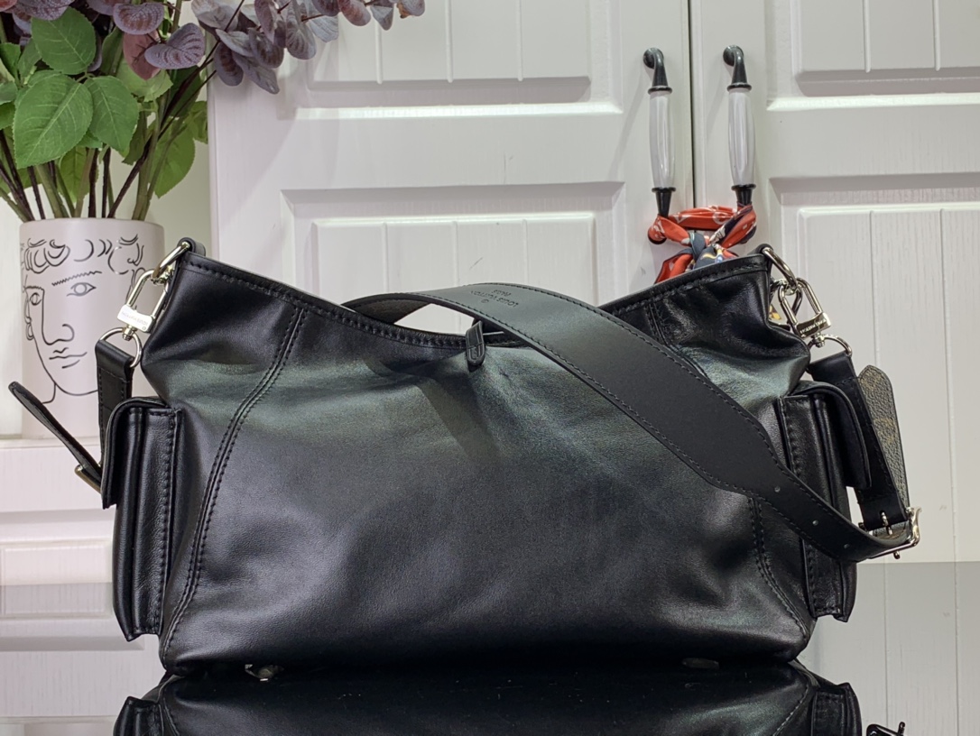 l0*is V*t0n carryall cargo×33.5 x 23 x 15cm