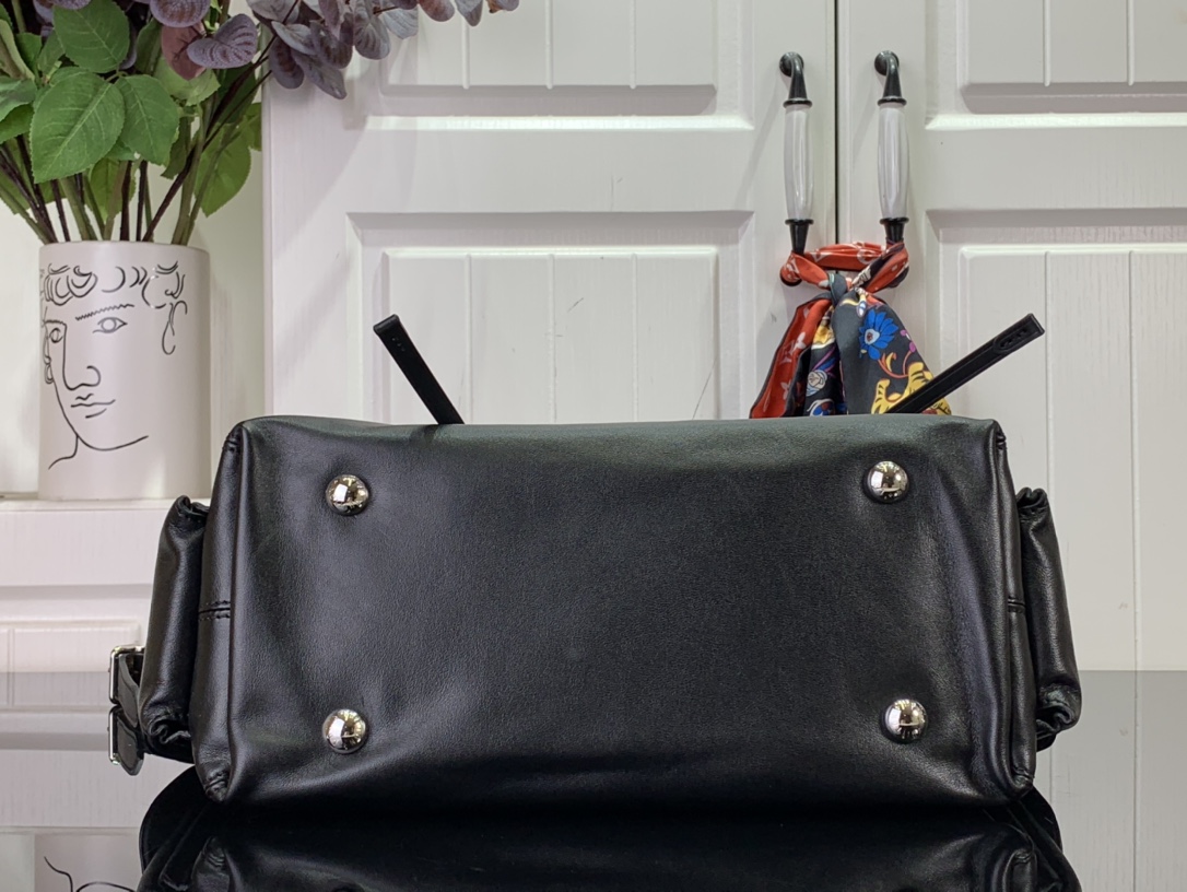 l0*is V*t0n carryall cargo×33.5 x 23 x 15cm