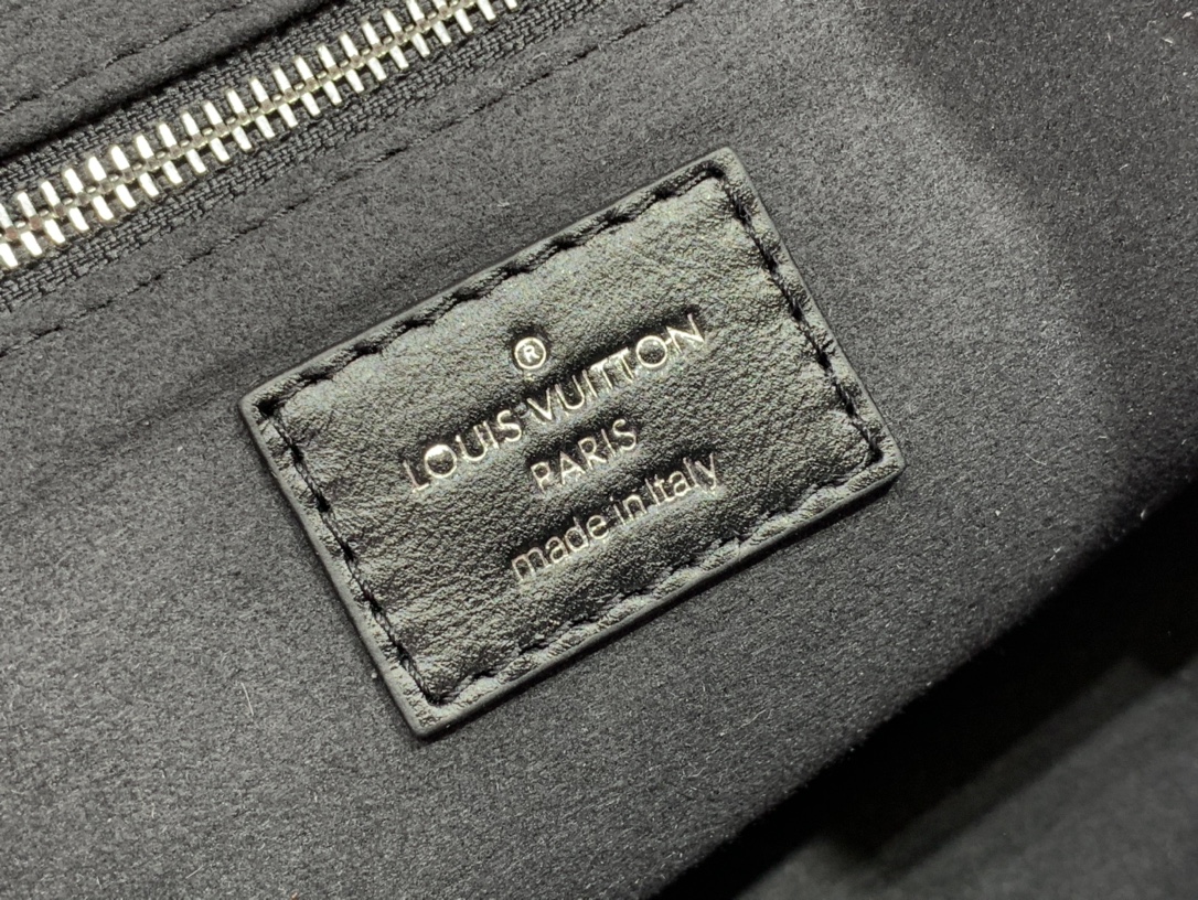 l0*is V*t0n carryall cargo×33.5 x 23 x 15cm