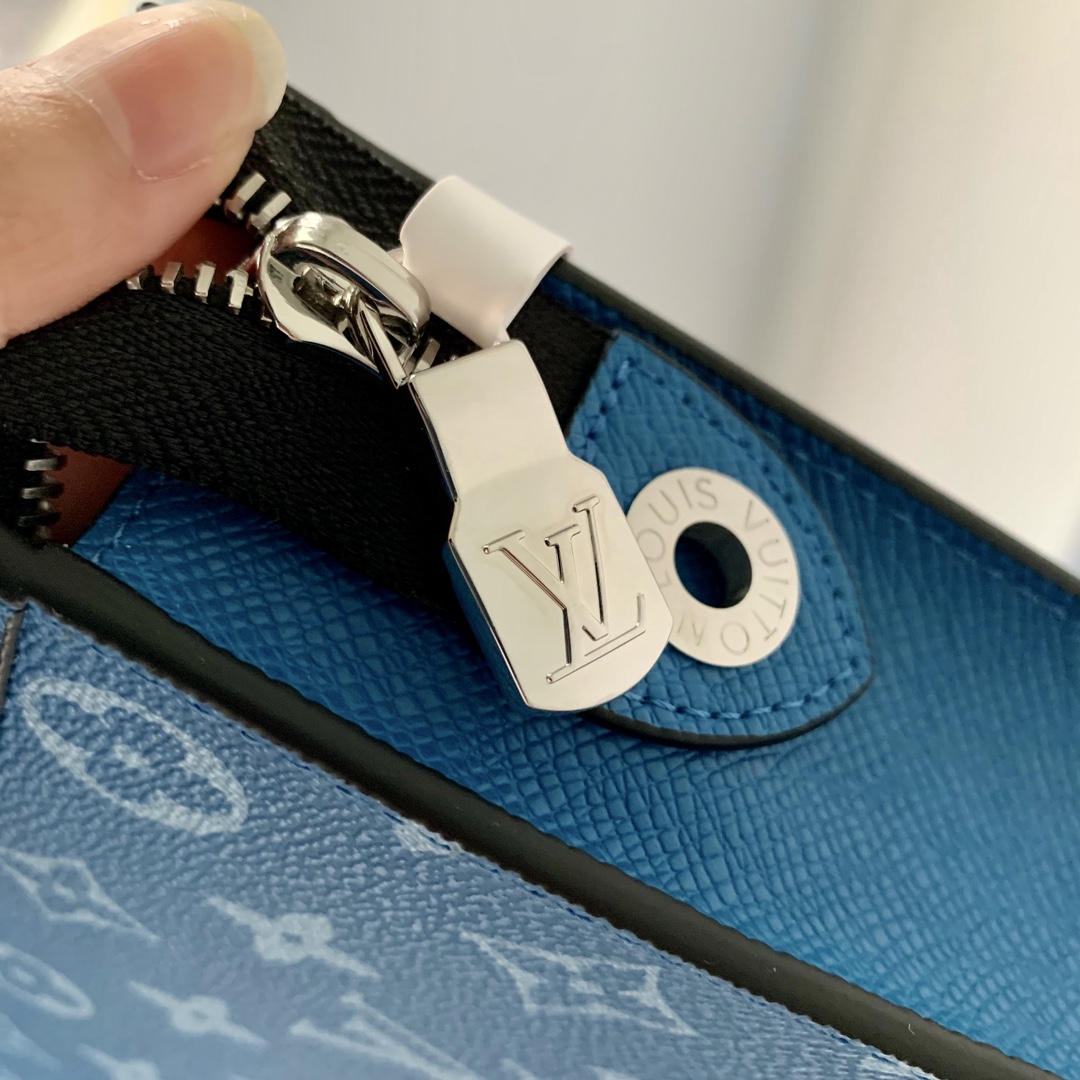 l0*is V*t0n pochette accessoires-26x20cm