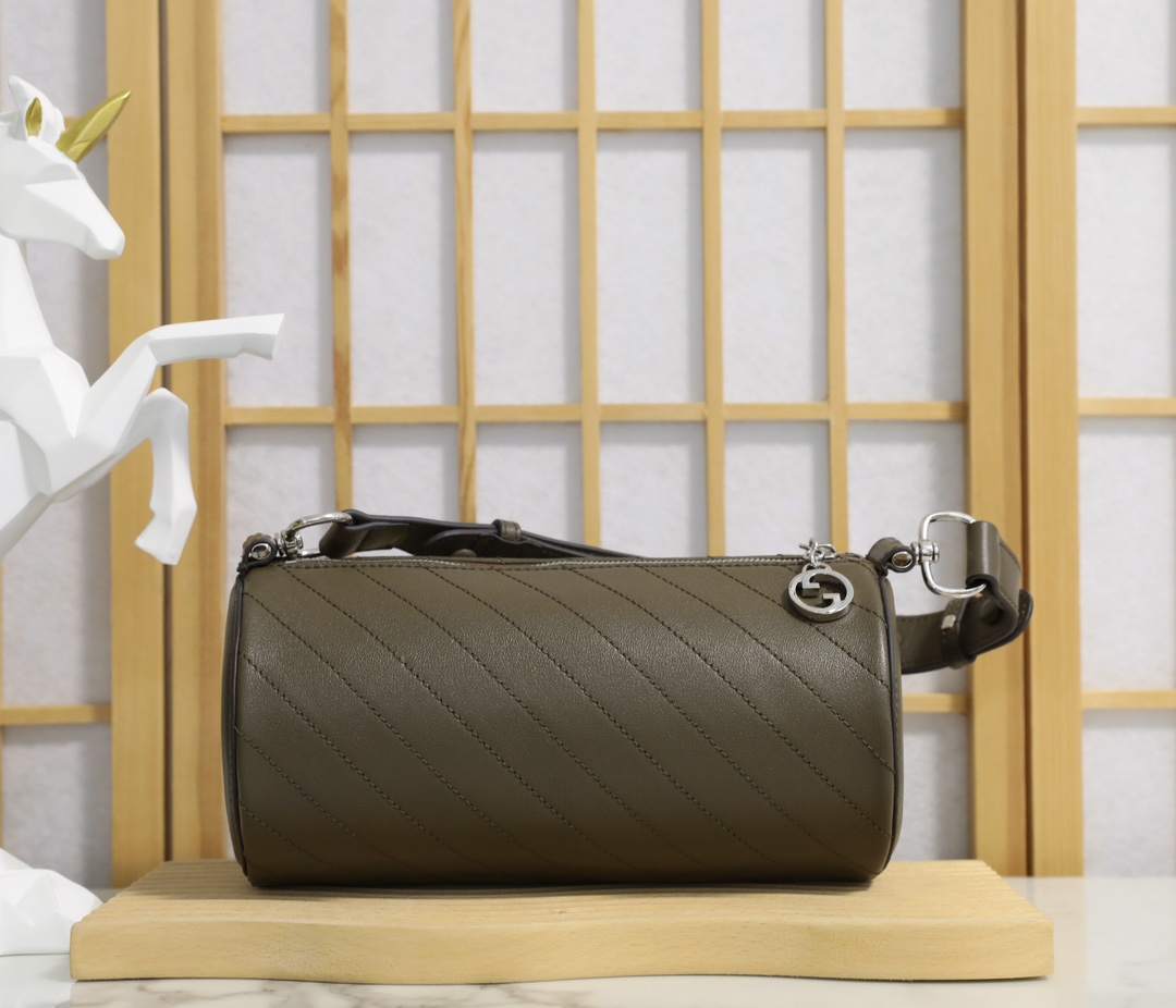 G*u*i blondie shoulder bag-13*25*12cm