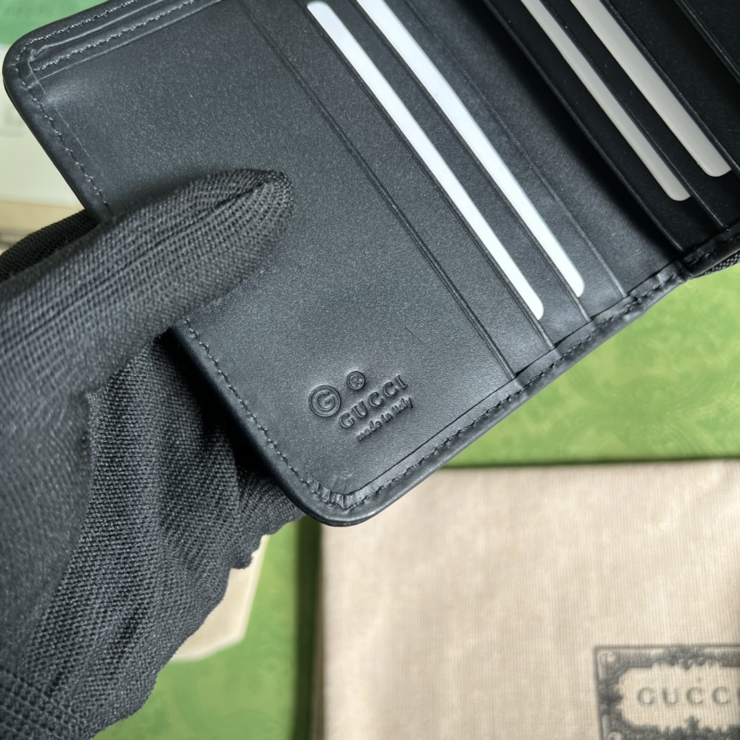 G*u*i wallet-11*10*3cm