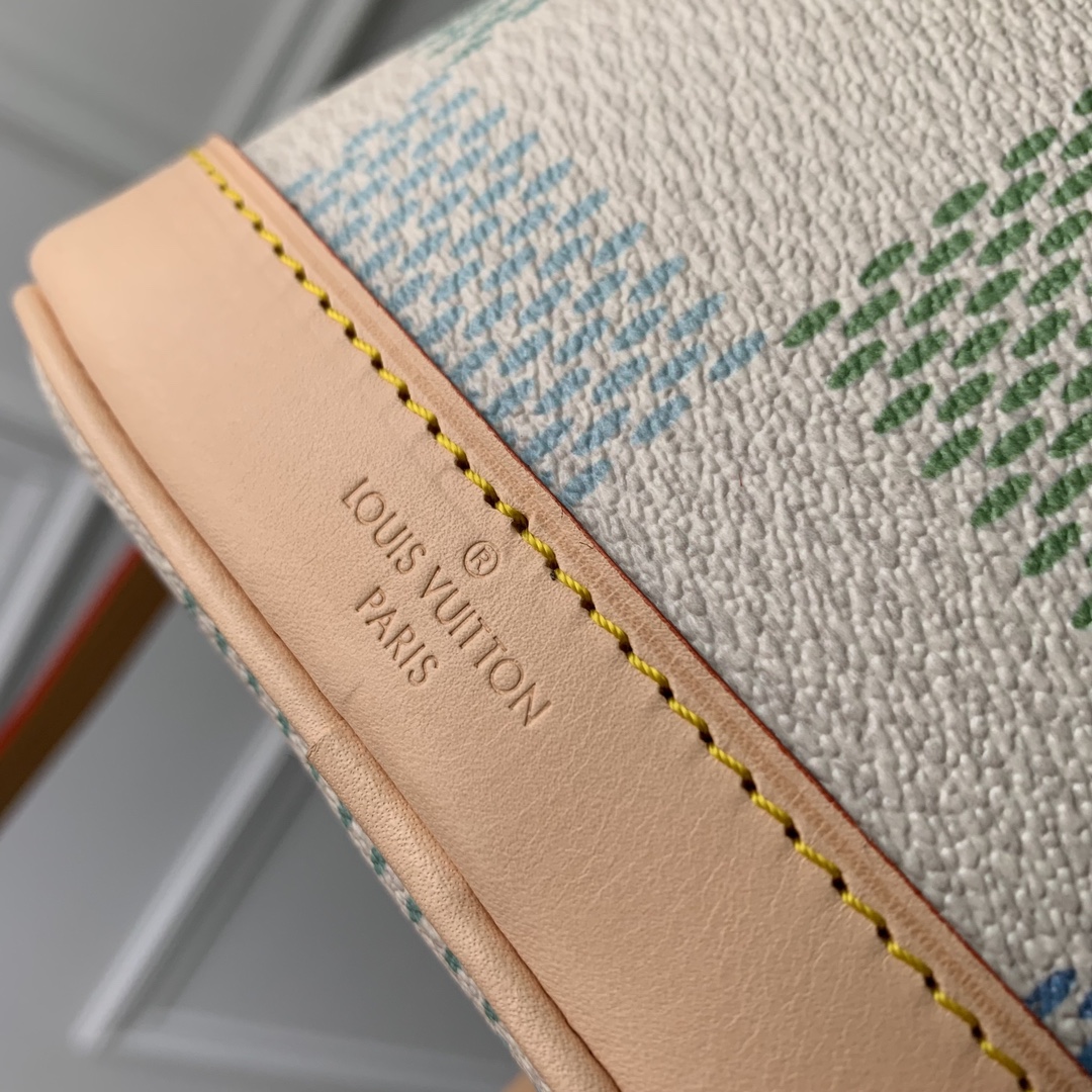 l0*is V*t0n nano noé-13*16*10cm