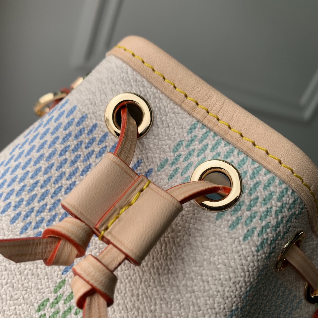 l0*is V*t0n nano noé-13*16*10cm