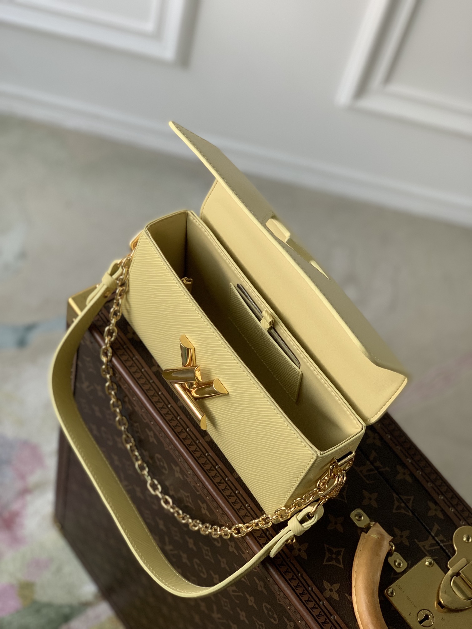 l0*is V*t0n twist west-m24566-23.5*12*7cm