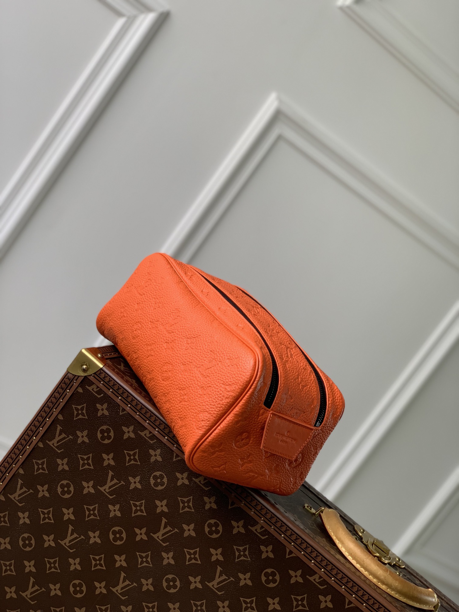 l0*is V*t0n locker dopp kit pouch -28 x 15 x 16.5cm