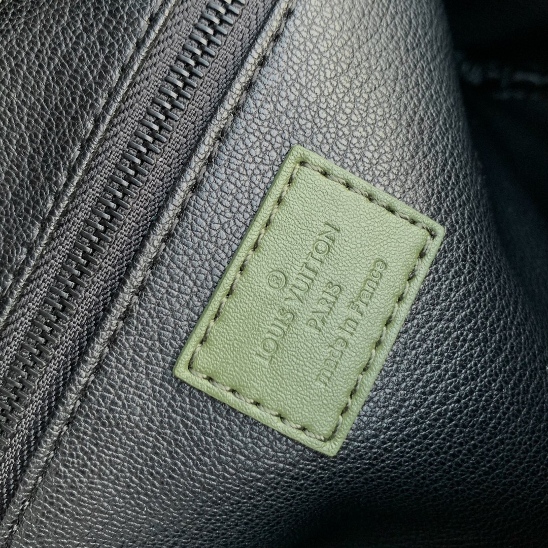 l0*is V*t0n locker dopp kit pouch -28 x 15 x 16.5cm