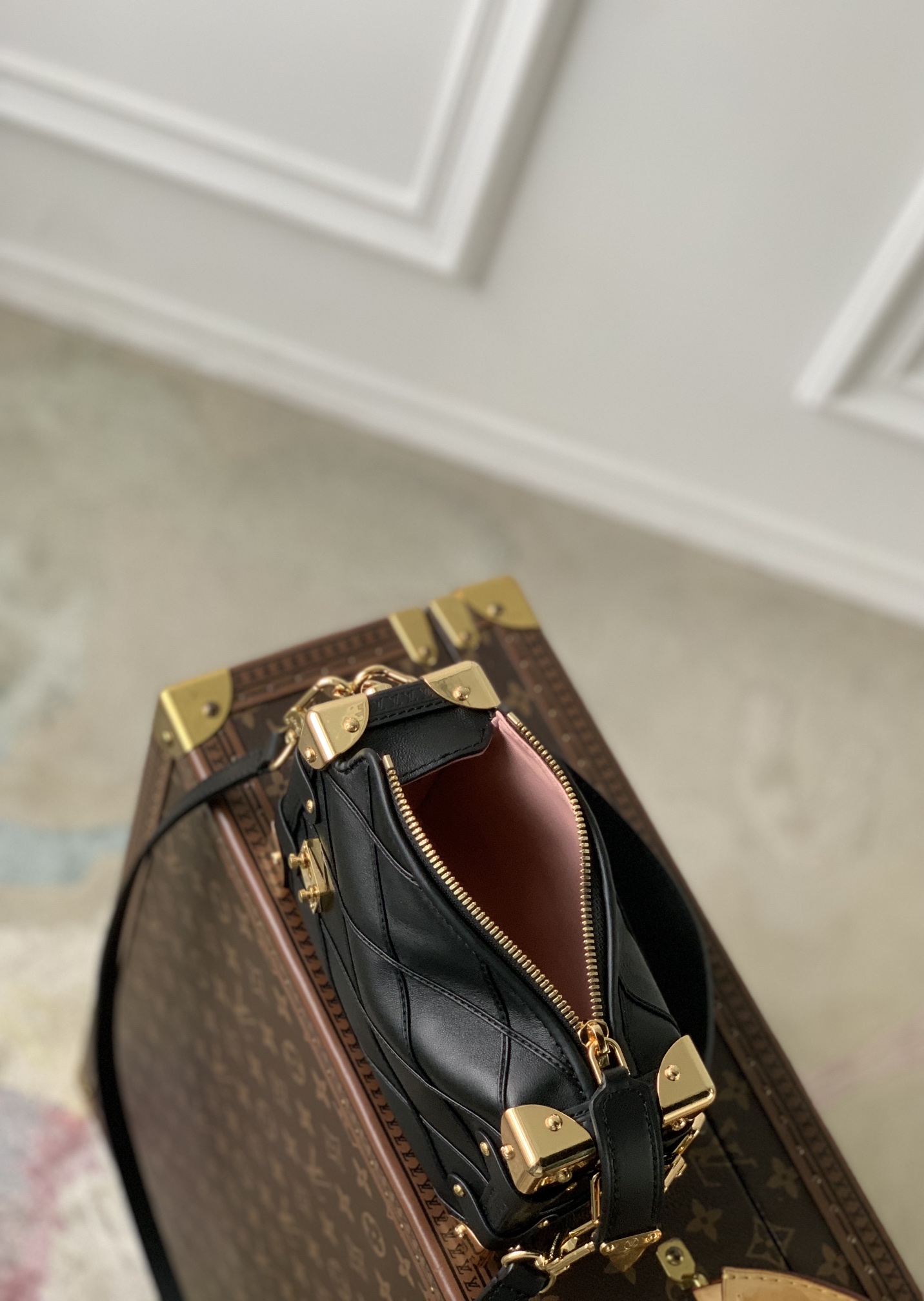 l0*is V*t0n side trunk -m46815-18×12.5×8cm