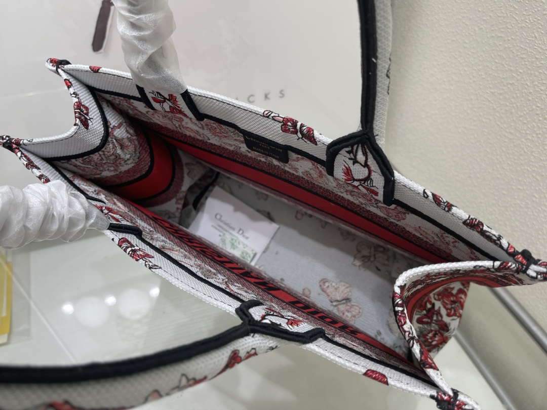 D*or small book tote-36.5cm